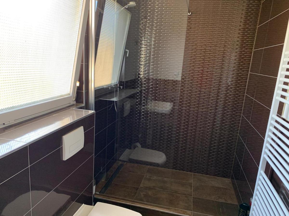 Nürtingen Zimmer Exterior foto