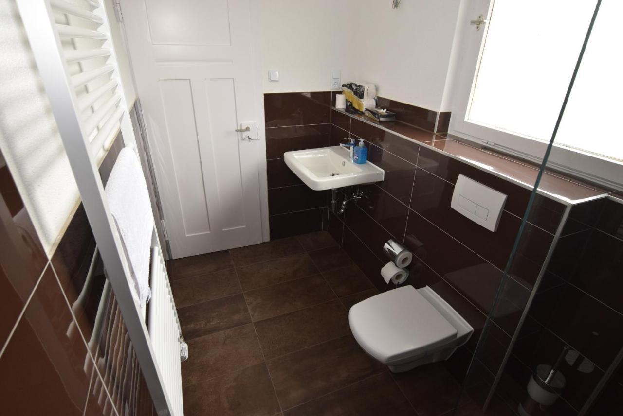 Nürtingen Zimmer Exterior foto