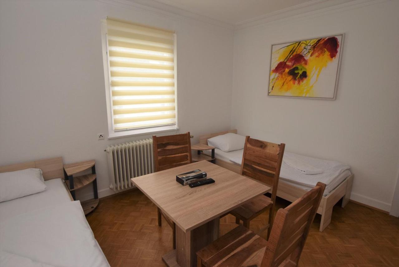 Nürtingen Zimmer Exterior foto